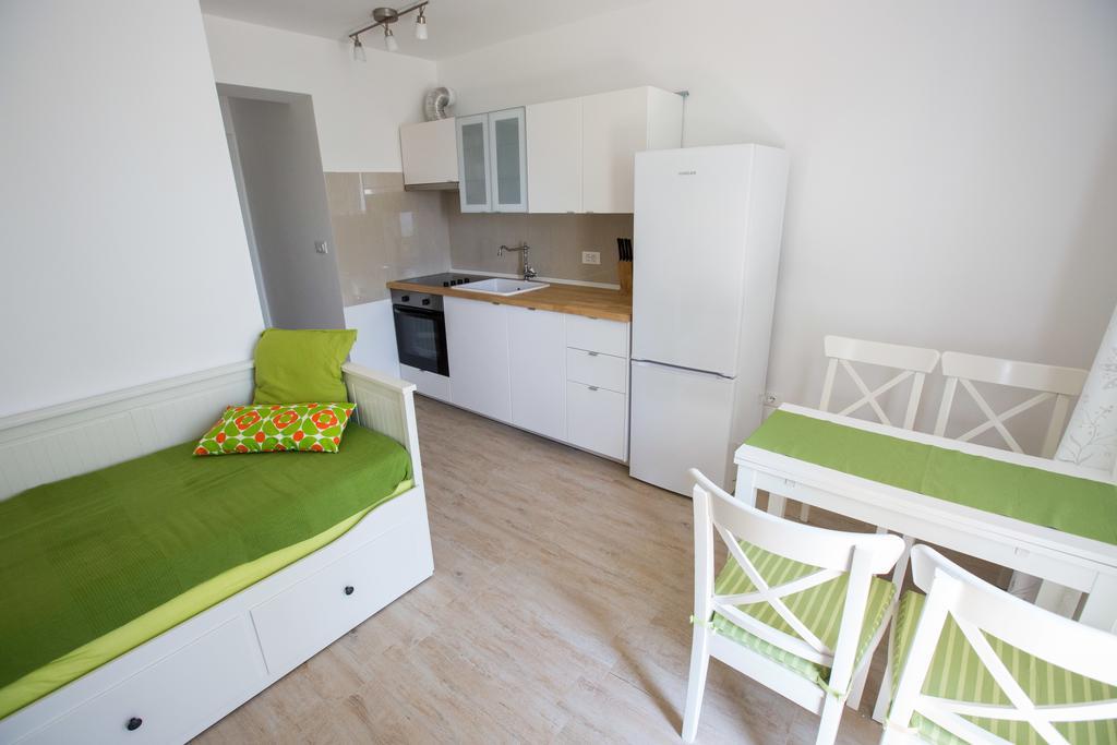 Apartments Irina Ičići Eksteriør bilde